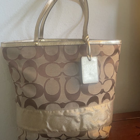 Coach Signature Tote - Picture 3 of 11